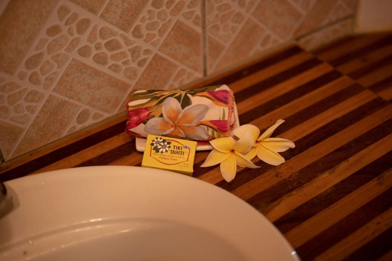 Location " La Pirogue " Maison D'Hotes A Moorea Haapiti Exteriör bild