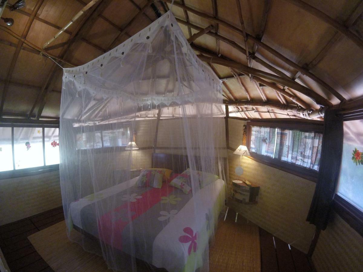 Location " La Pirogue " Maison D'Hotes A Moorea Haapiti Exteriör bild